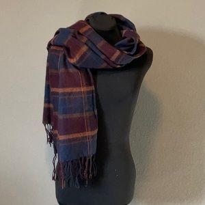 NWOT navy burgundy scarf with tassels